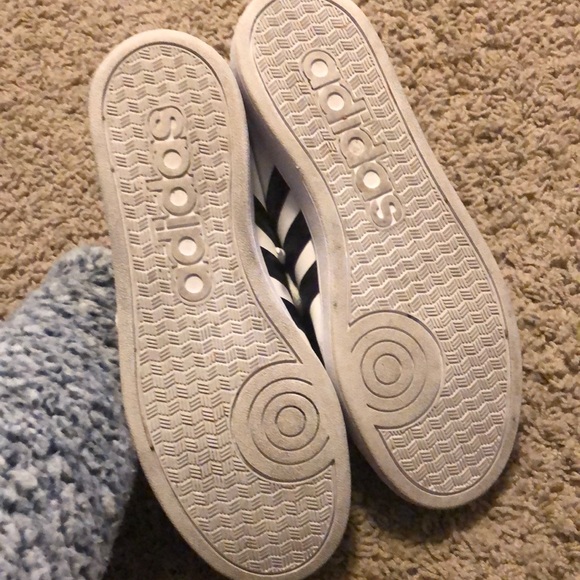 Adidas sneakers ♥️ - Picture 3 of 4